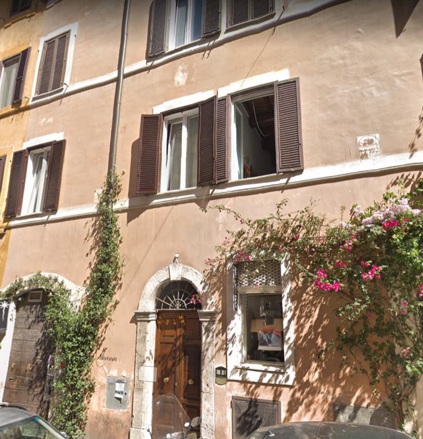 Facciata del condominio di Via Panisperna 60