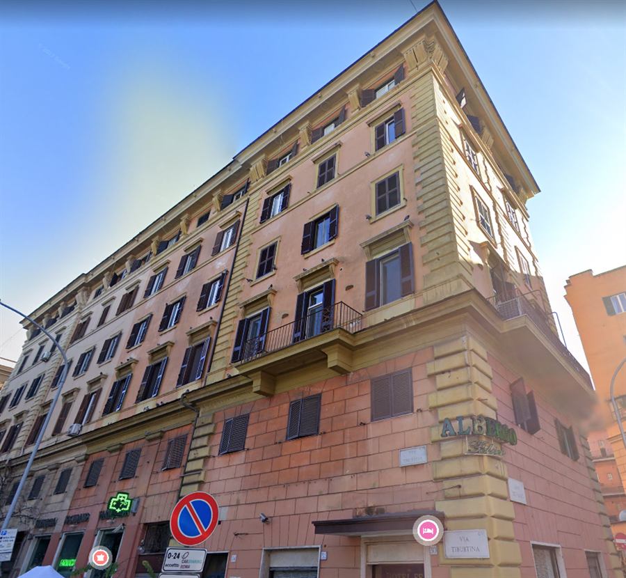 Facciata del condominio di Via Tiburtina 34